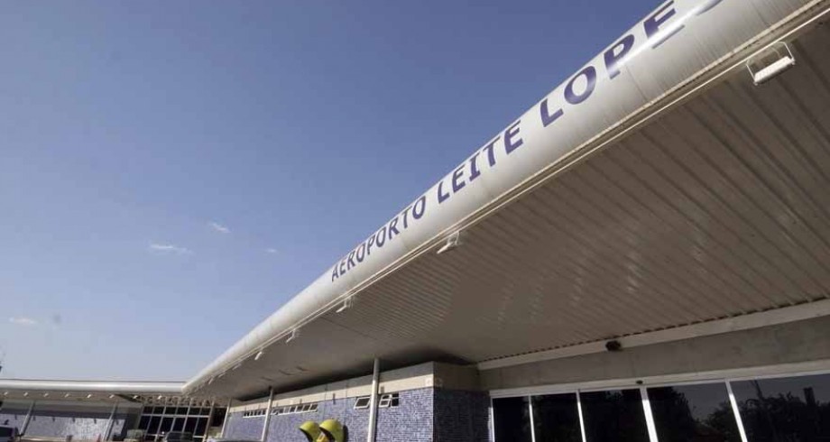 A concessão do aeroporto de Ribeirão Preto.